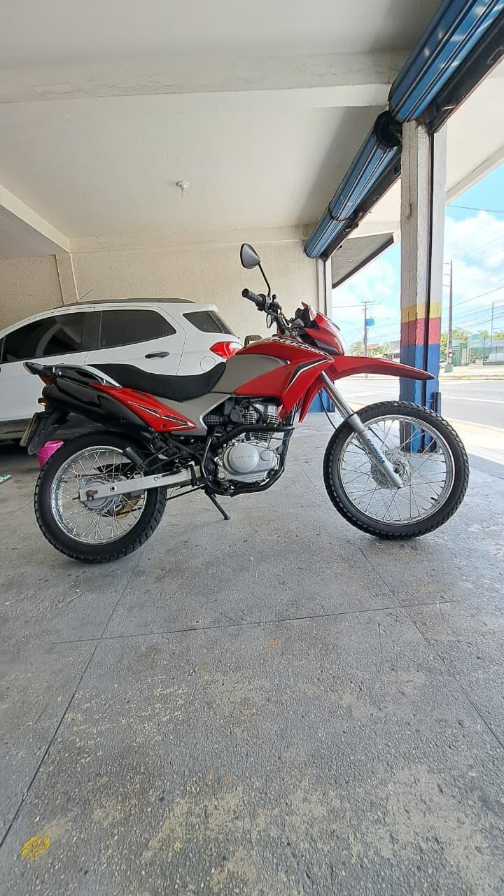 HONDA BROS 150 ES LATERAL DIREITA